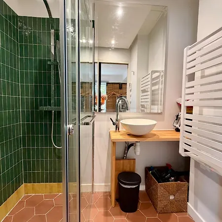 Estd - Cosy In - Ac - 5min Walk From